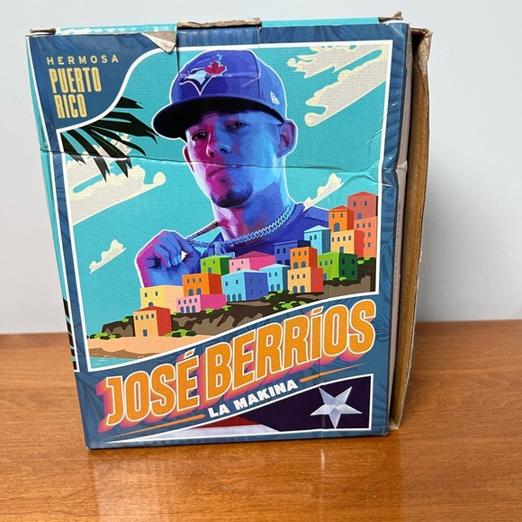 Jose Berrios "Roberto Clemente Day" Toronto Blue Jays Bobblehead 2023 Collectors - Picture 4 of 7